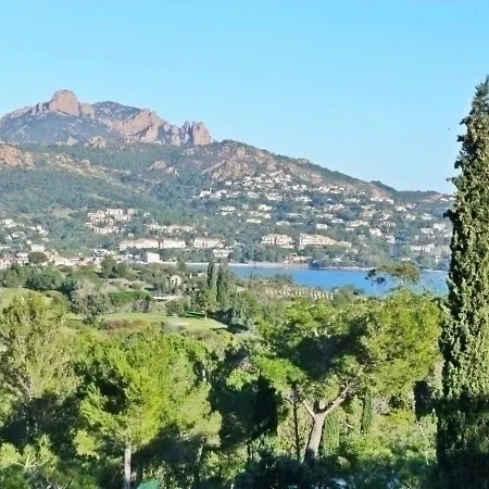3p Cap Esterel Apartamento *